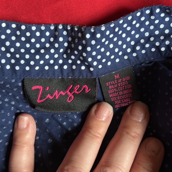 Rockabilly top with heart buttons. Blue/white size medium with stretch. - Picture 9 of 14